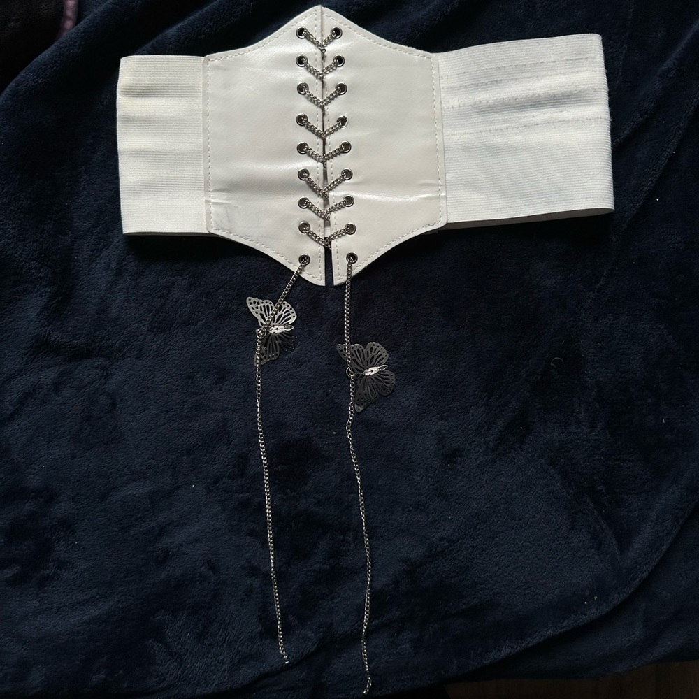 corset belt with chain